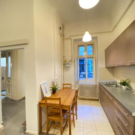Sziv Apartment - Modern And Comfortable Budapest Esterno foto